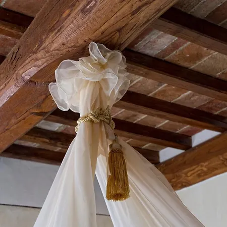 Landsted Palazzo Conti A *